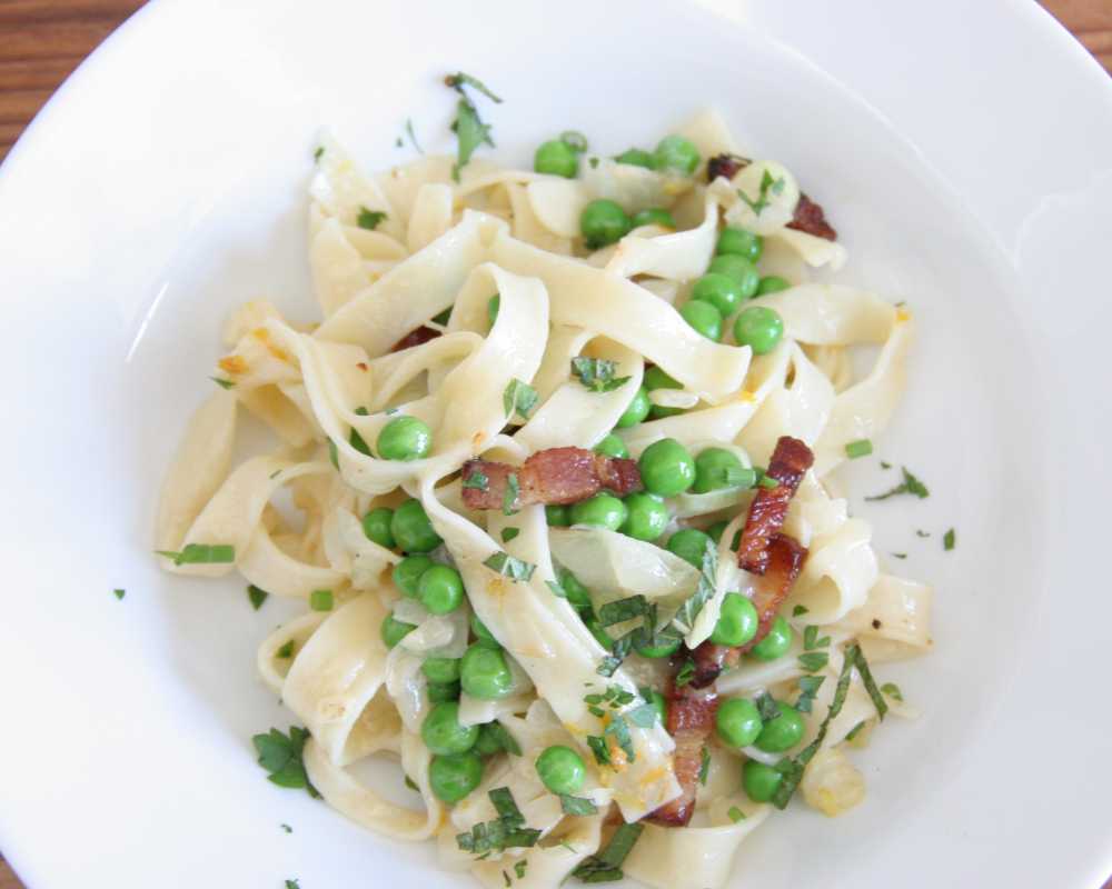 Fresh Linguine with Peas, Pancetta & Toma 